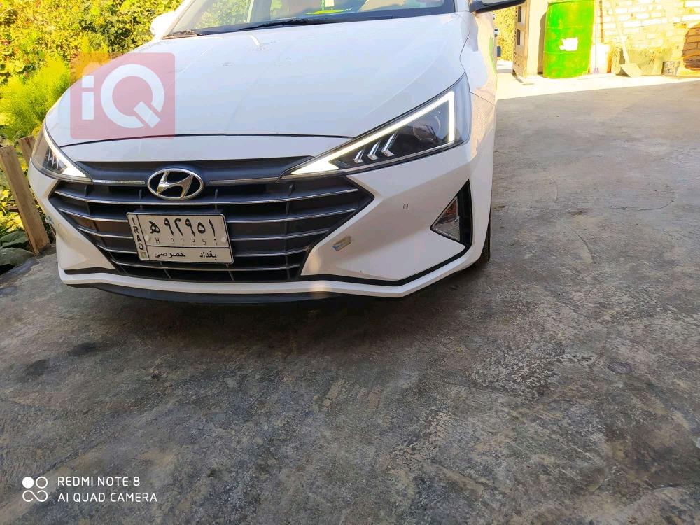 هیوندای ئەلەنترا